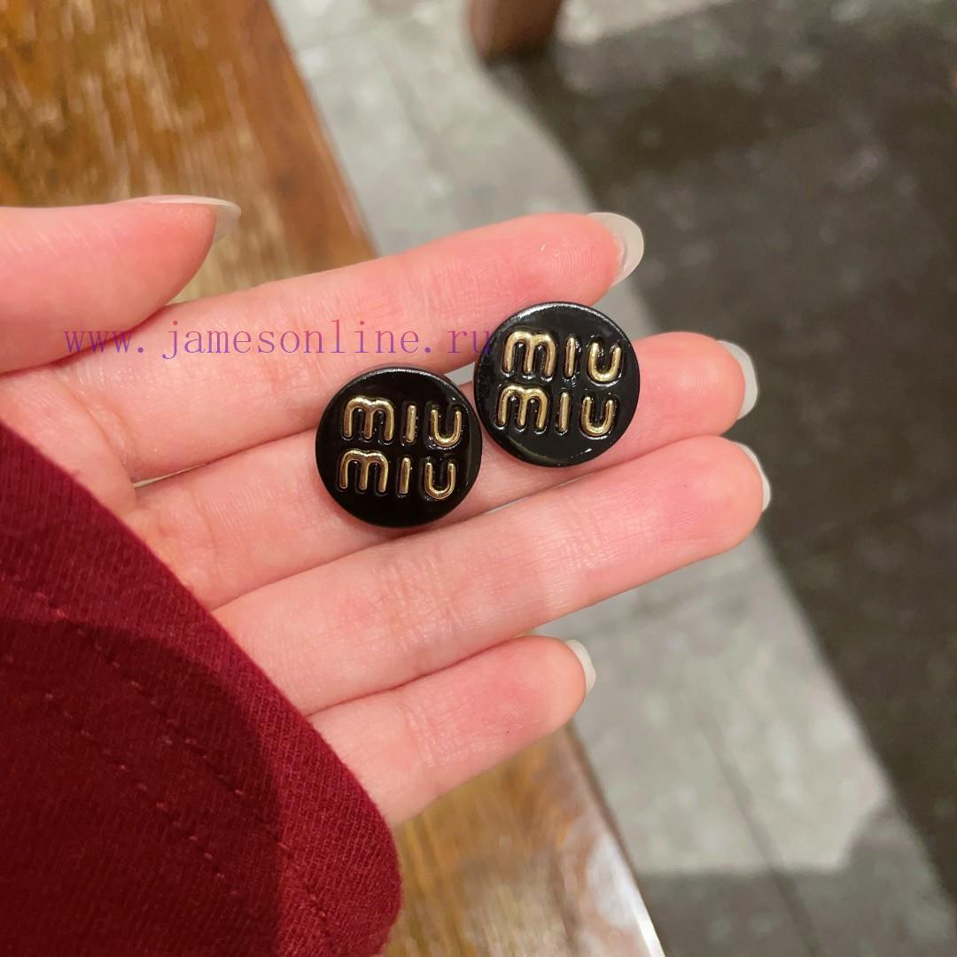 The New MIUMIU Round Letter Design Earrings Are A Must-have Item For Little Fairies And Goddess n8kg8ss2 - Image 5
