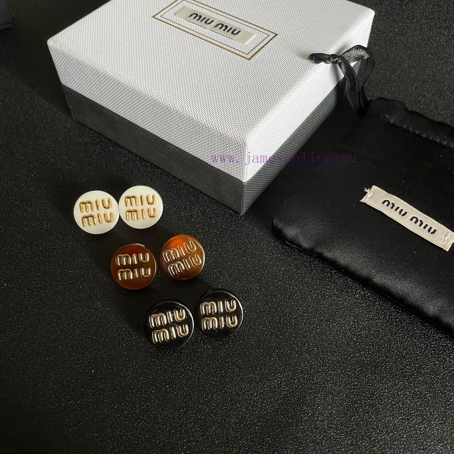 The New MIUMIU Round Letter Design Earrings Are A Must-have Item For Little Fairies And Goddess n8kg8ss2 - Image 6