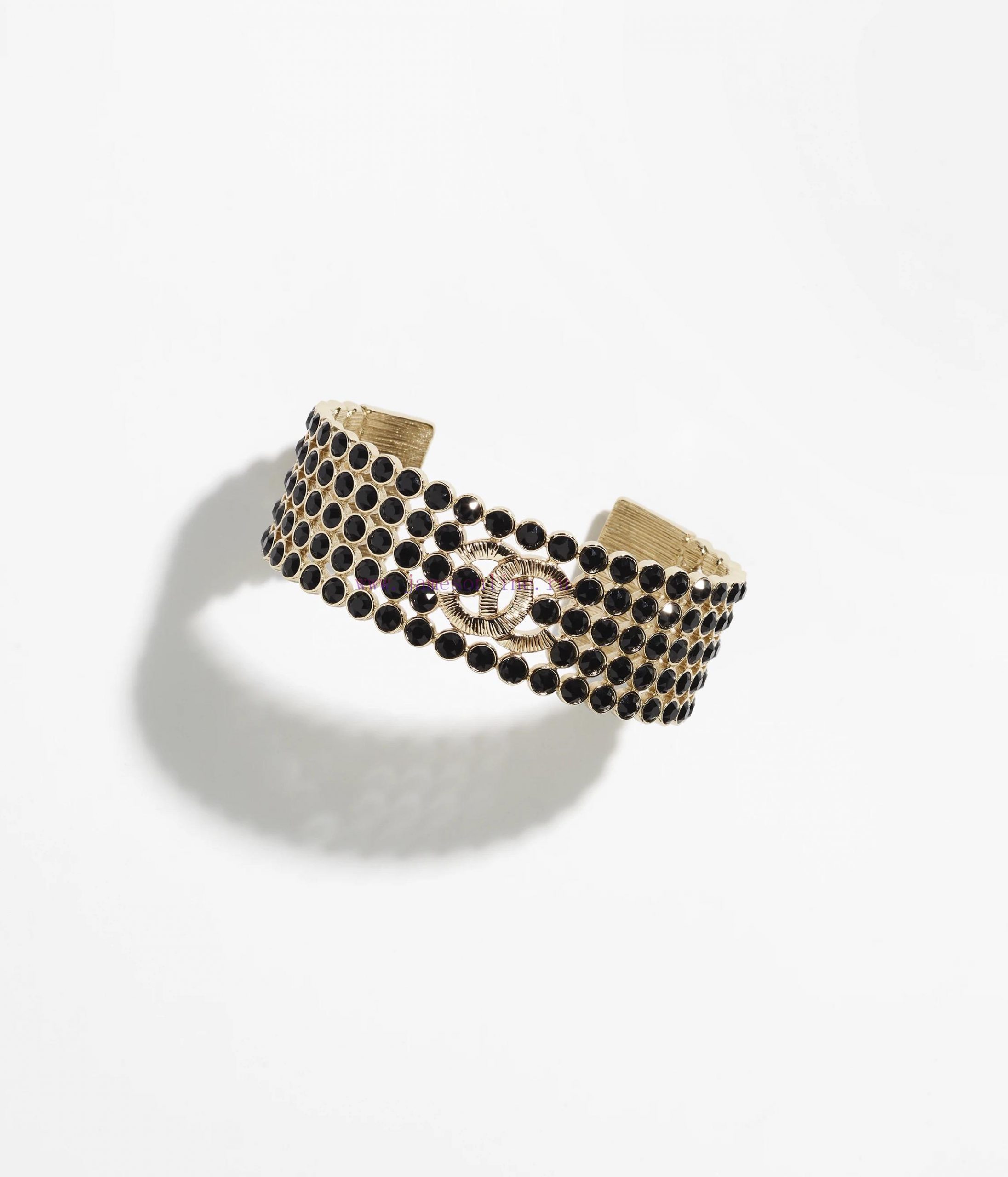 Chanel's New Bracelet Features A Minimalist Design With A Prominent Outline And A Hollowed Out 5xtigg6i
