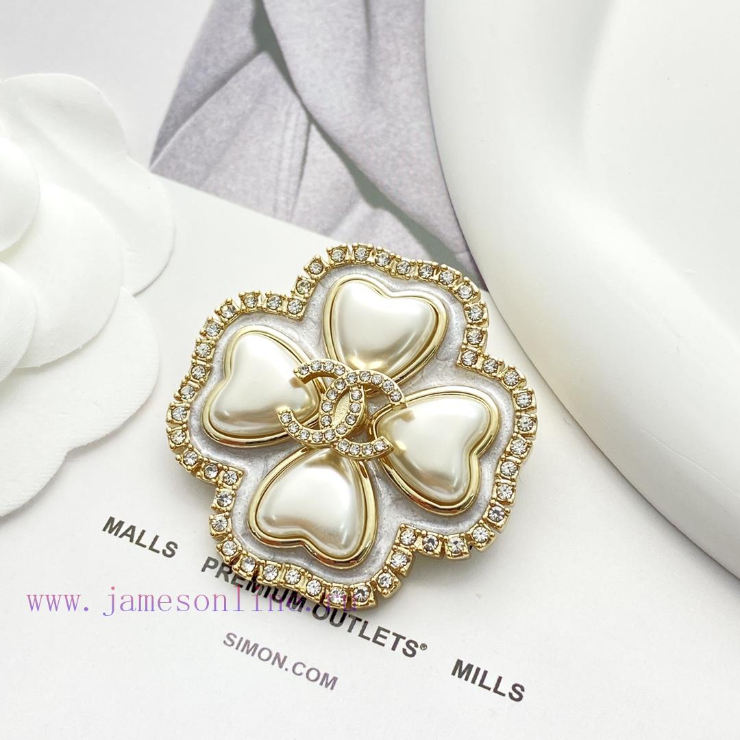 Code A692Chanel Brooch Sells Well And Hits New TrendCHAN 24 White Fritillaria Four Leaf Clover d2xthywf - Image 3