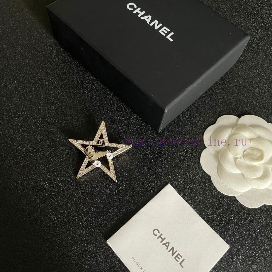 Chanel's New Collection Is Synchronized With The New Chanel Brooch Which Is The Most Knowledgea s382ww8e - Image 6