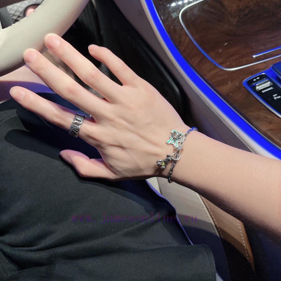 High Quality Louis Vuitton LV Bracelet Original Item New Model Retro Trend Fashion Must-have Su 574setxo - Image 5