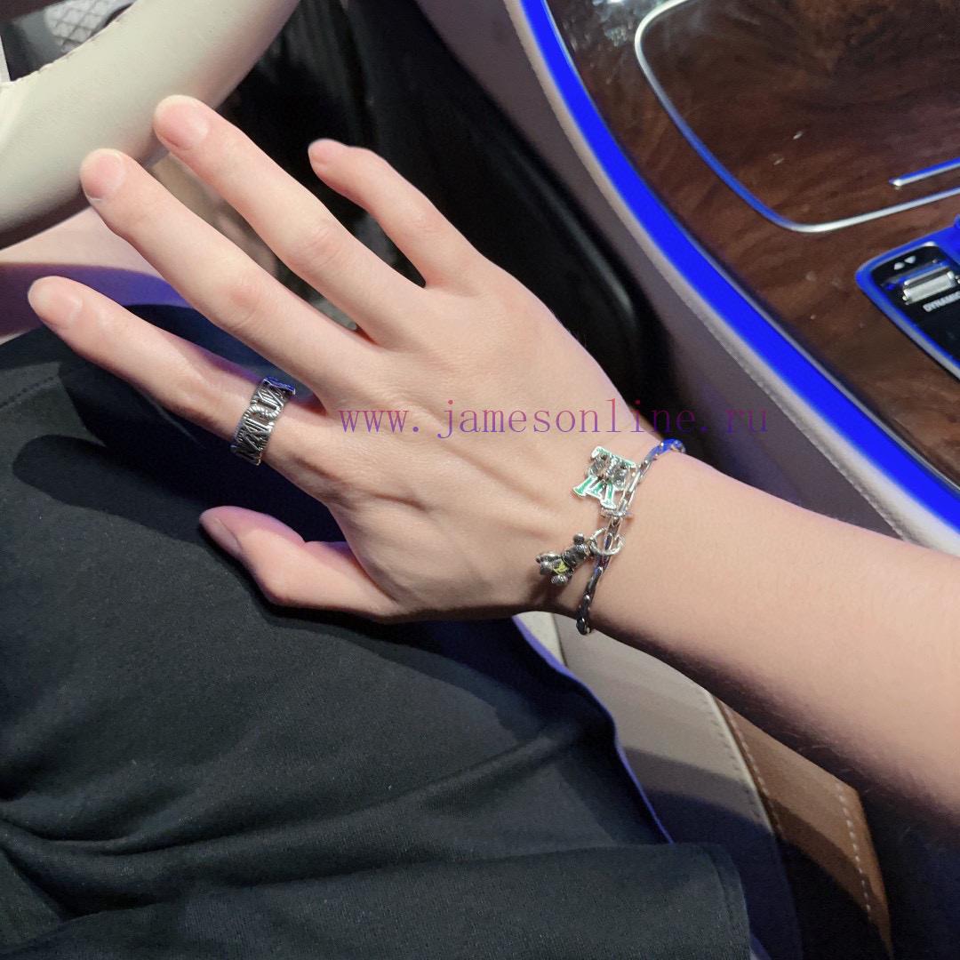 High Quality Louis Vuitton LV Bracelet Original Item New Model Retro Trend Fashion Must-have Su 574setxo - Image 10