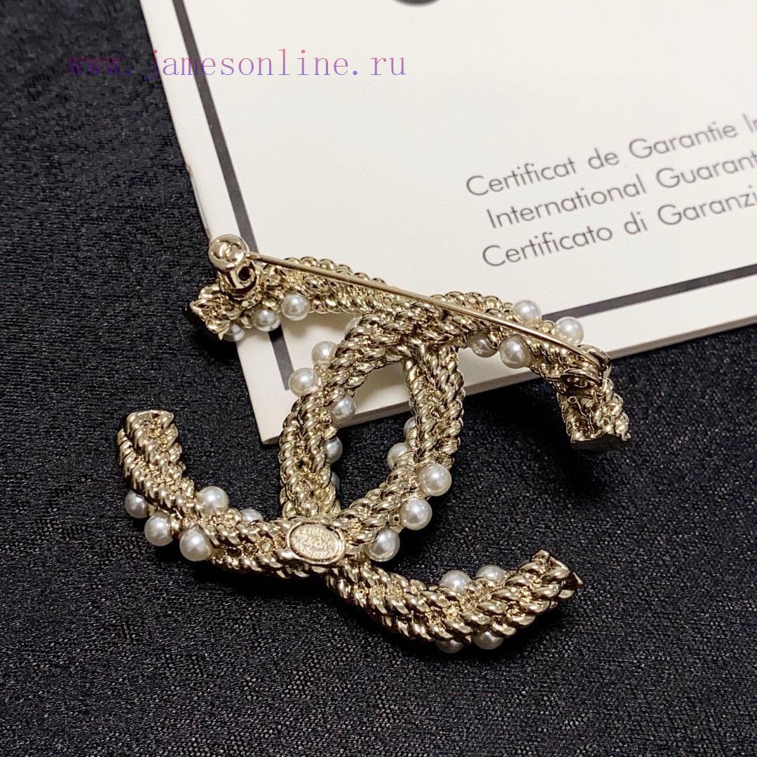 CHANELChanel's New Pearl Chanel Brooch Is The Most Women's Accessory. Women Who Have Devoted Al k615fckp - Image 6