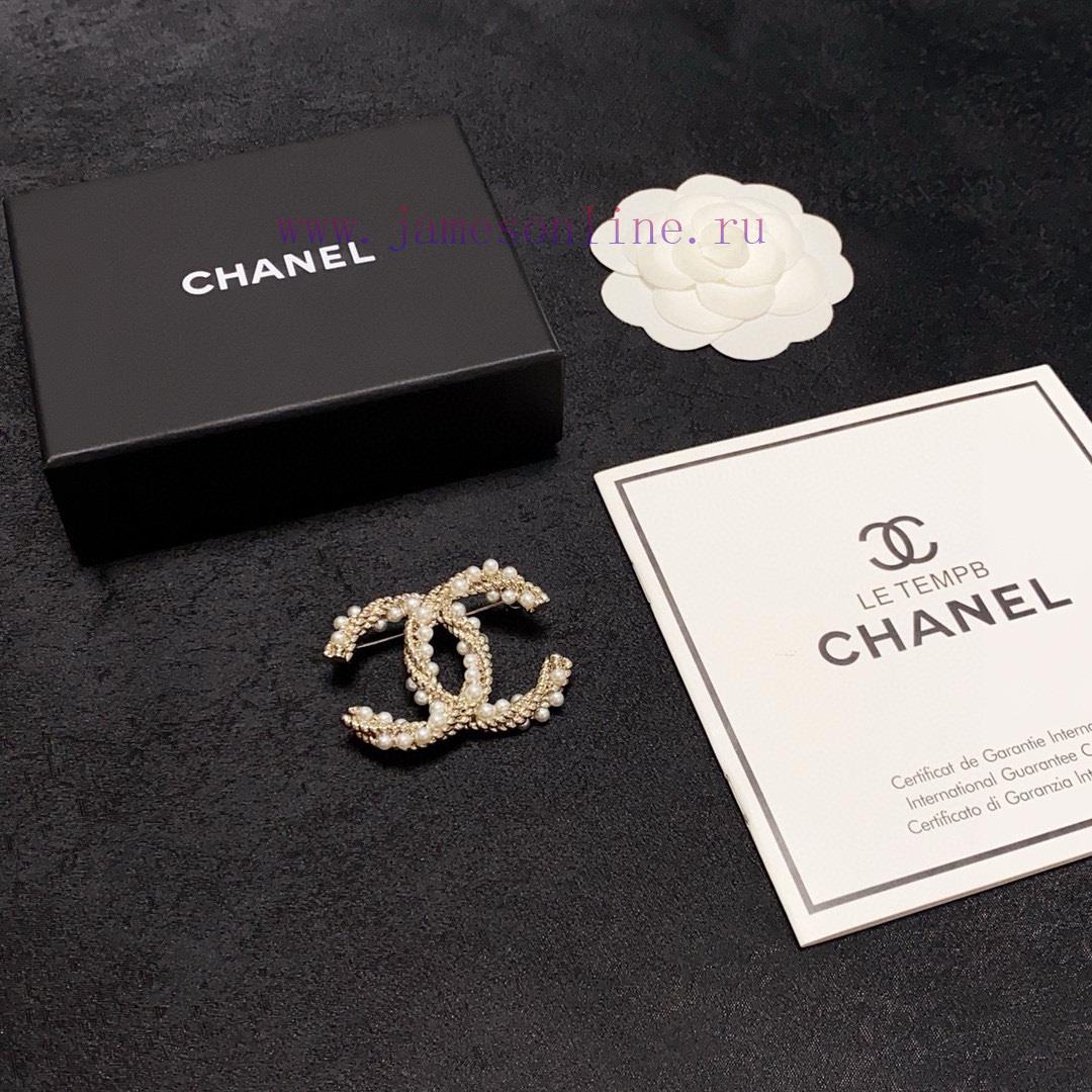 CHANELChanel's New Pearl Chanel Brooch Is The Most Women's Accessory. Women Who Have Devoted Al k615fckp - Image 10