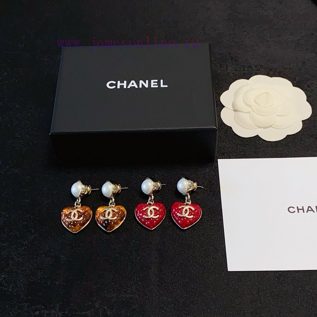New Model Launched 🥰 High End Chanel Double C Simple New Year Red Heart Earnail Earrings. These 30twbblk - Image 4