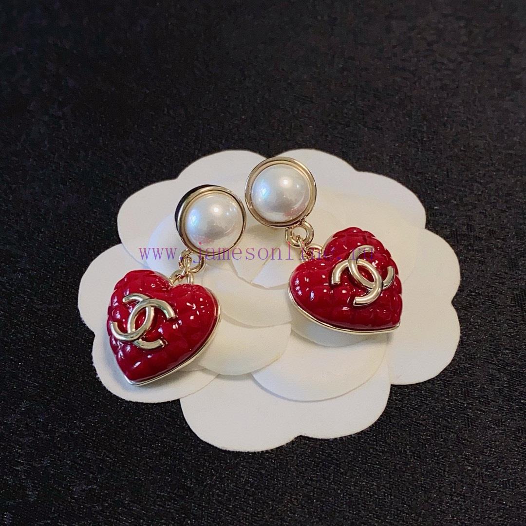 New Model Launched 🥰 High End Chanel Double C Simple New Year Red Heart Earnail Earrings. These 30twbblk - Image 5