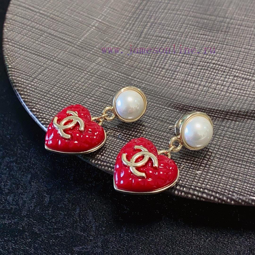 New Model Launched 🥰 High End Chanel Double C Simple New Year Red Heart Earnail Earrings. These 30twbblk - Image 8