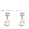 Chanel Pearl Earrings With Personalized Design And Retro Style Paired With Light Gold At The En 7b7gee7k