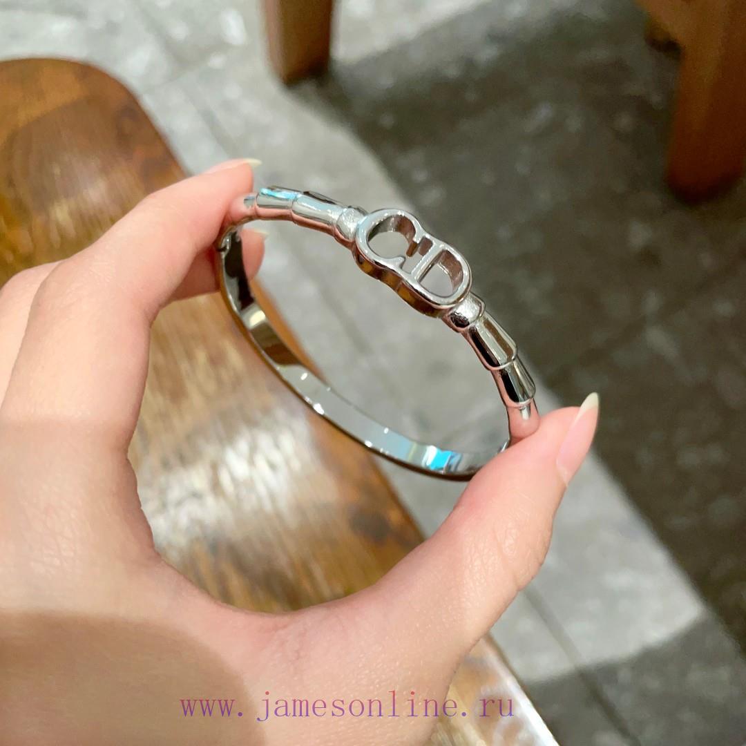 The New Dior CD Bracelet Is Super Heavy Weight Bling Bling Bling With A Very Good Color Matchin u5odksxw - Image 5