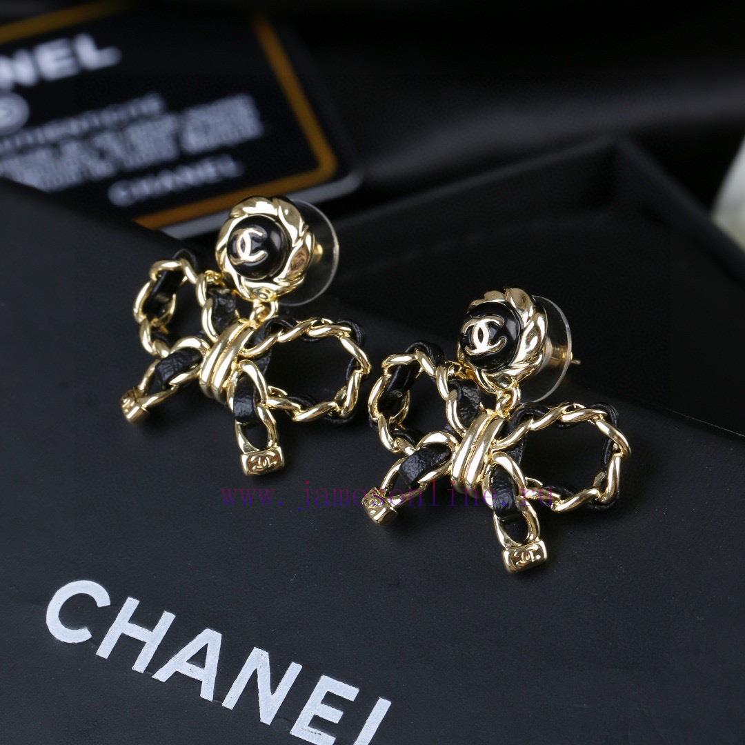 Chanel's New Bow Earrings And Lambskin Earrings Are Exquisitely Crafted In Every Detail. This D qibw7r1q