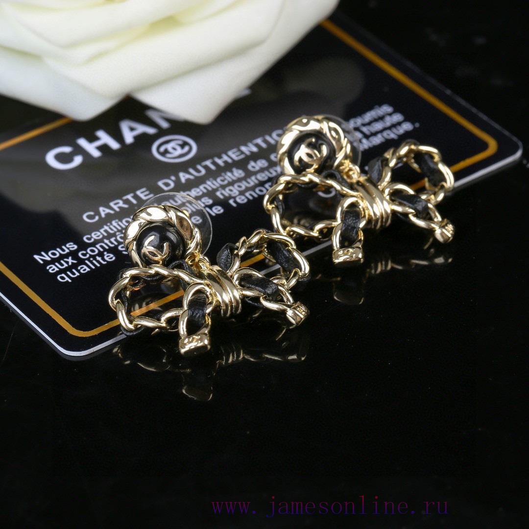 Chanel's New Bow Earrings And Lambskin Earrings Are Exquisitely Crafted In Every Detail. This D qibw7r1q - Image 3