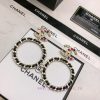 CHANEL  ®  Chanel Earrings Synchronized With New Styles Choose A Few Favorite Jewelry To Embell oucguatc