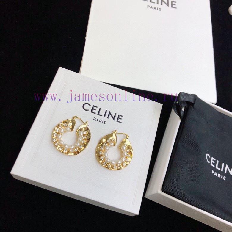 Celine's New Earrings Have A Unique Design That Completely Overturns Your Impression Of Traditi gw8kaskl