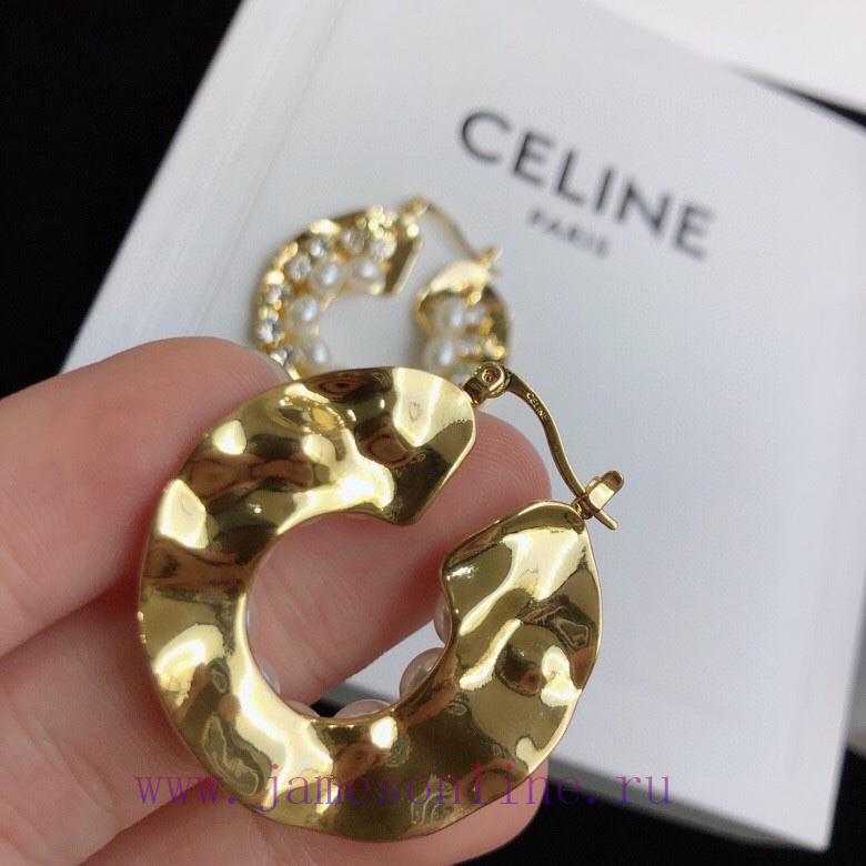 Celine's New Earrings Have A Unique Design That Completely Overturns Your Impression Of Traditi gw8kaskl - Image 3