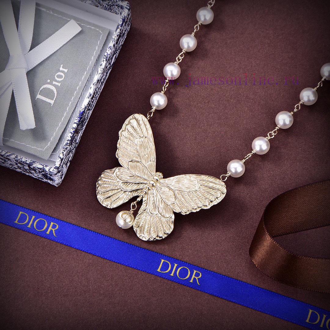 Dior's 2024 New Collection Beloved By Top Tier Brands Features A Letter CD Butterfly Necklace W m6ci12eg - Image 2