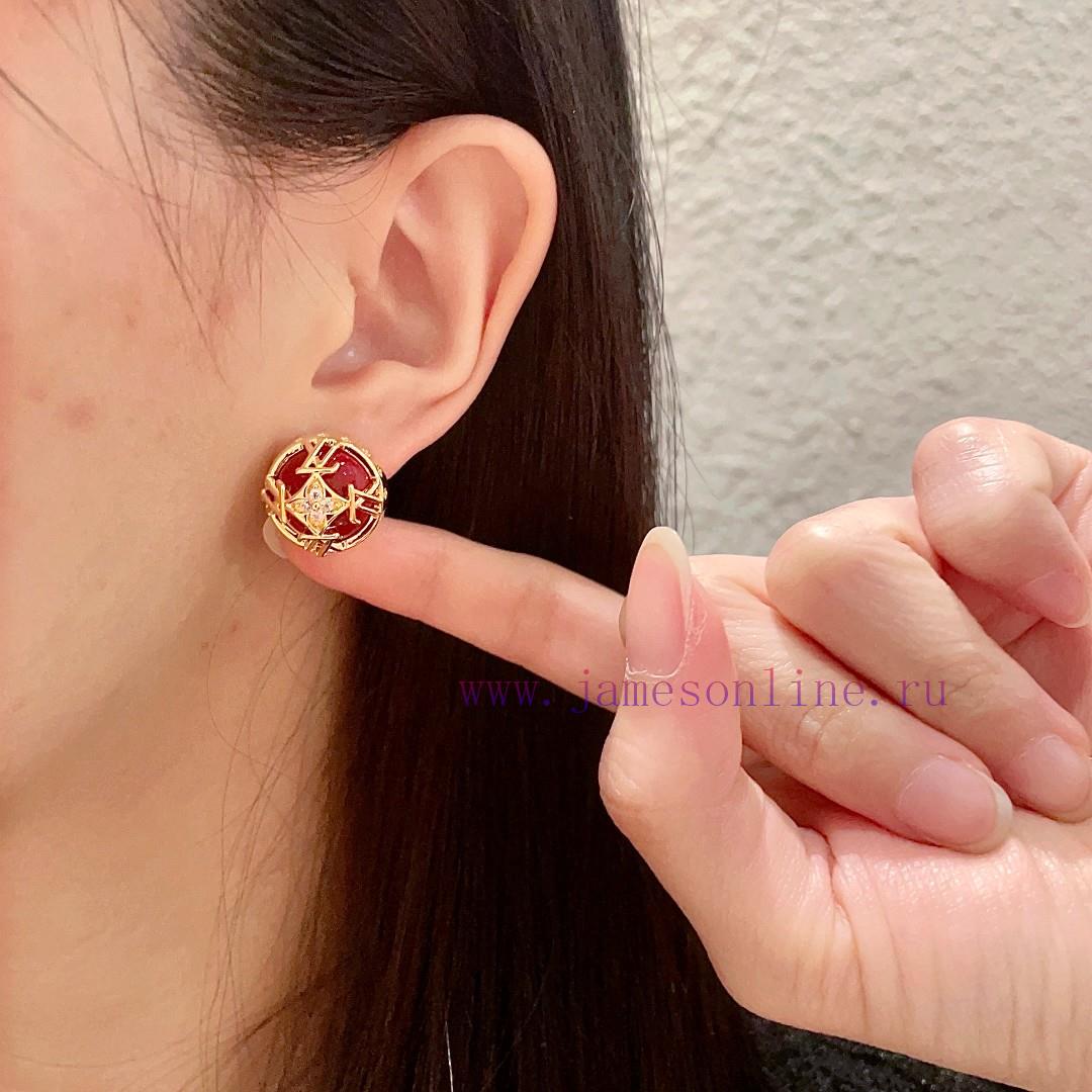New LV Earrings Made Of Louis Vuitton's Consistent Material Hot Selling Design Unique Retro And scjq8box - Image 3