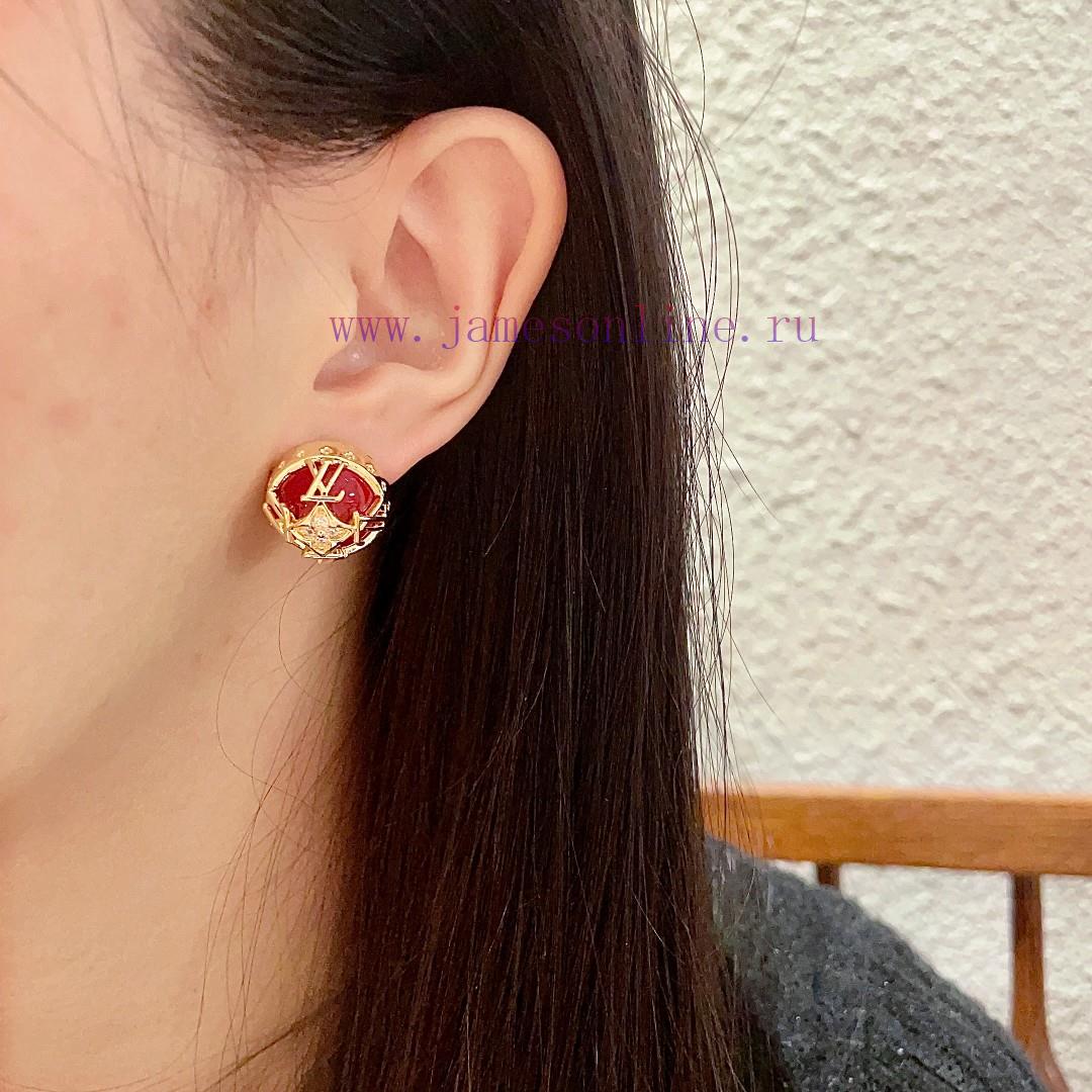 New LV Earrings Made Of Louis Vuitton's Consistent Material Hot Selling Design Unique Retro And scjq8box - Image 4