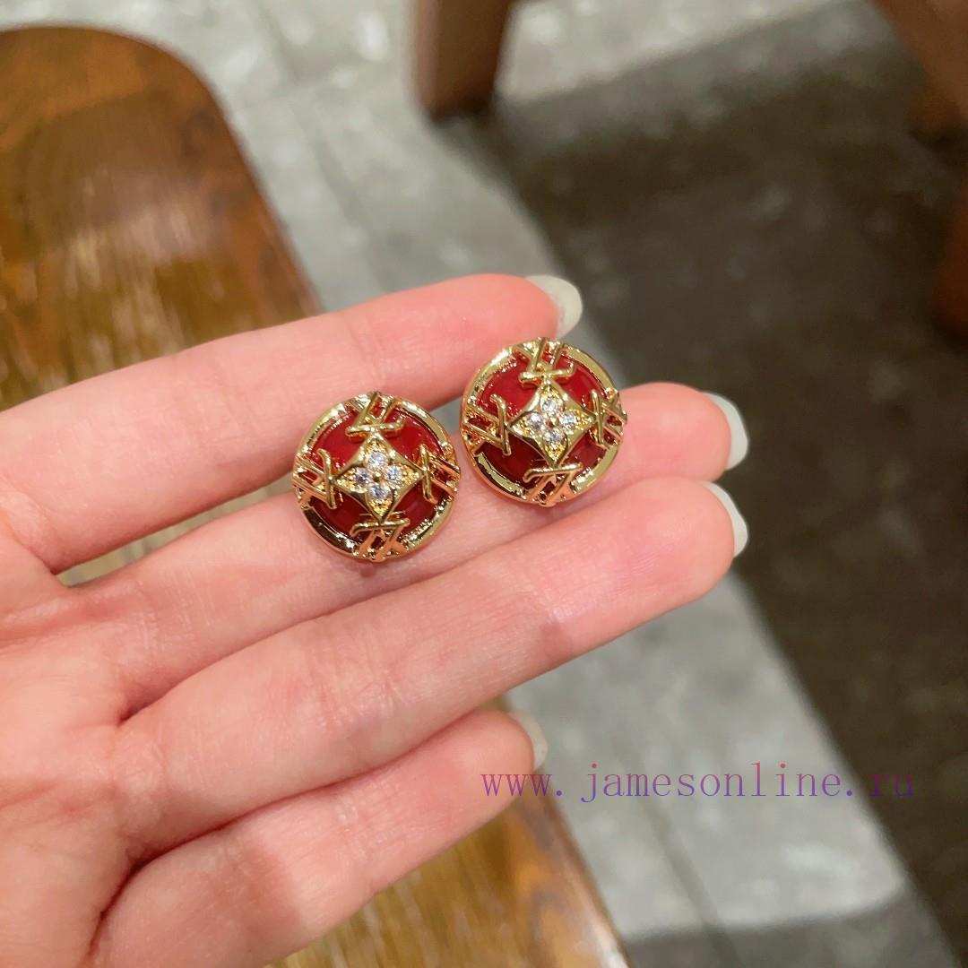 New LV Earrings Made Of Louis Vuitton's Consistent Material Hot Selling Design Unique Retro And scjq8box - Image 5