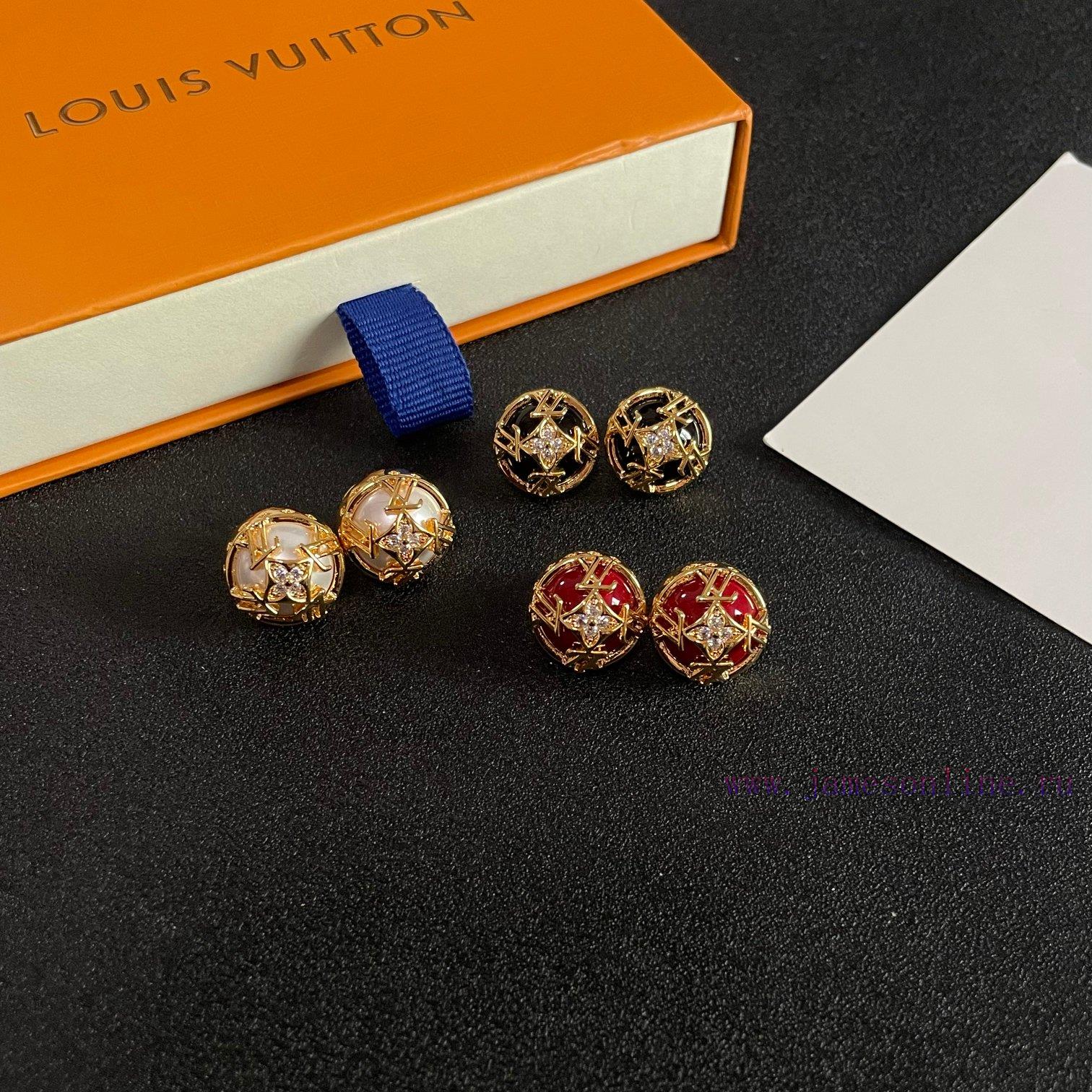 New LV Earrings Made Of Louis Vuitton's Consistent Material Hot Selling Design Unique Retro And scjq8box - Image 6