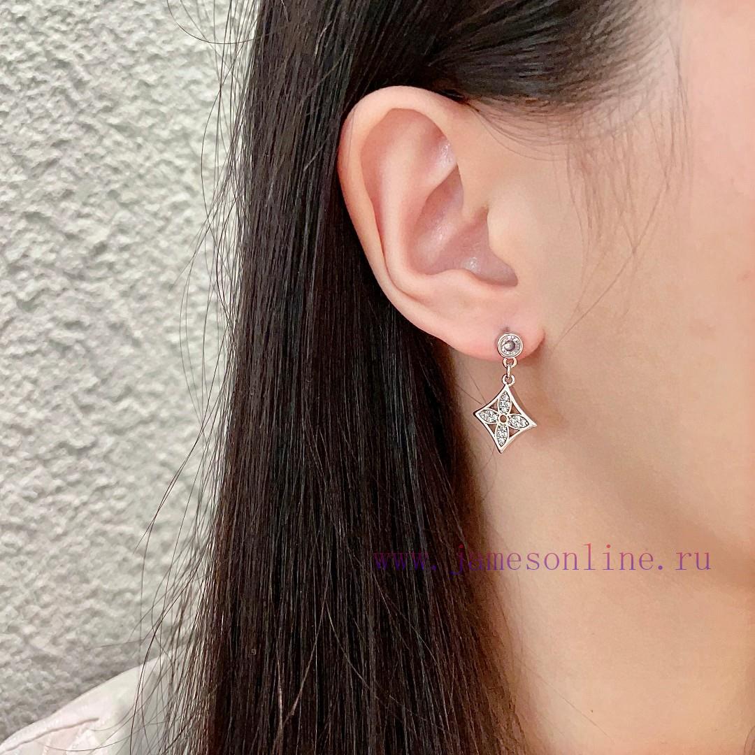 Lv Louis Vuitton's Early Spring 2025 New Product Earrings Classic Old Flower Earrings Ultra Pre y9b09vl0 - Image 4