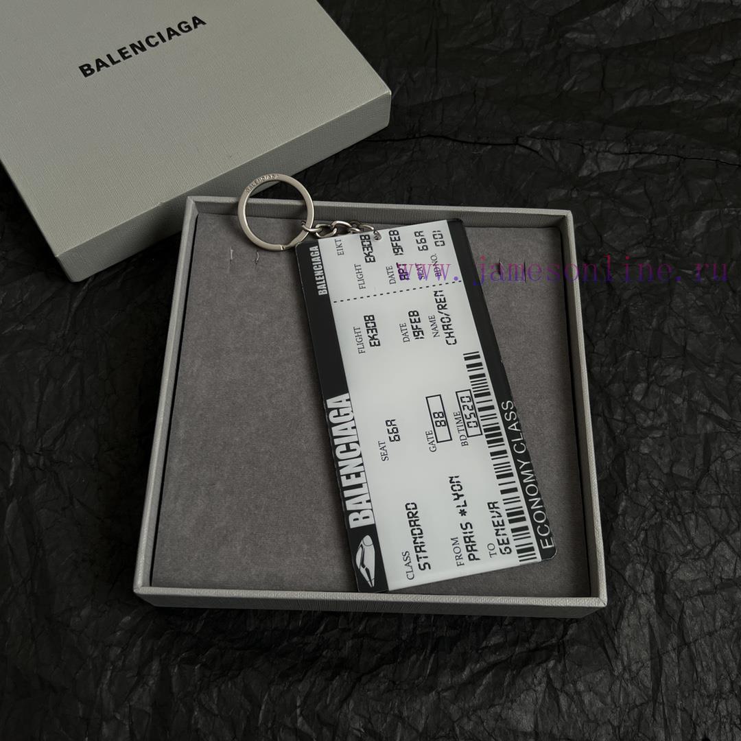Balenciaga Passport Card Keychain From Balenciaga Is Simple And Elegant With A High-end Brand A 8qswzsqt - Image 4