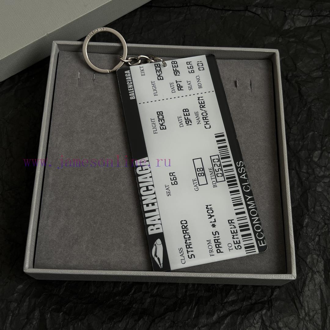 Balenciaga Passport Card Keychain From Balenciaga Is Simple And Elegant With A High-end Brand A 8qswzsqt - Image 6
