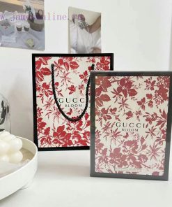 /Gucci Pink Flower Perfume Sample 7.4ml Three Piece Set 7.4ml × 3 Gift BagUpdate Time: 2022-10- uemhkfe0
