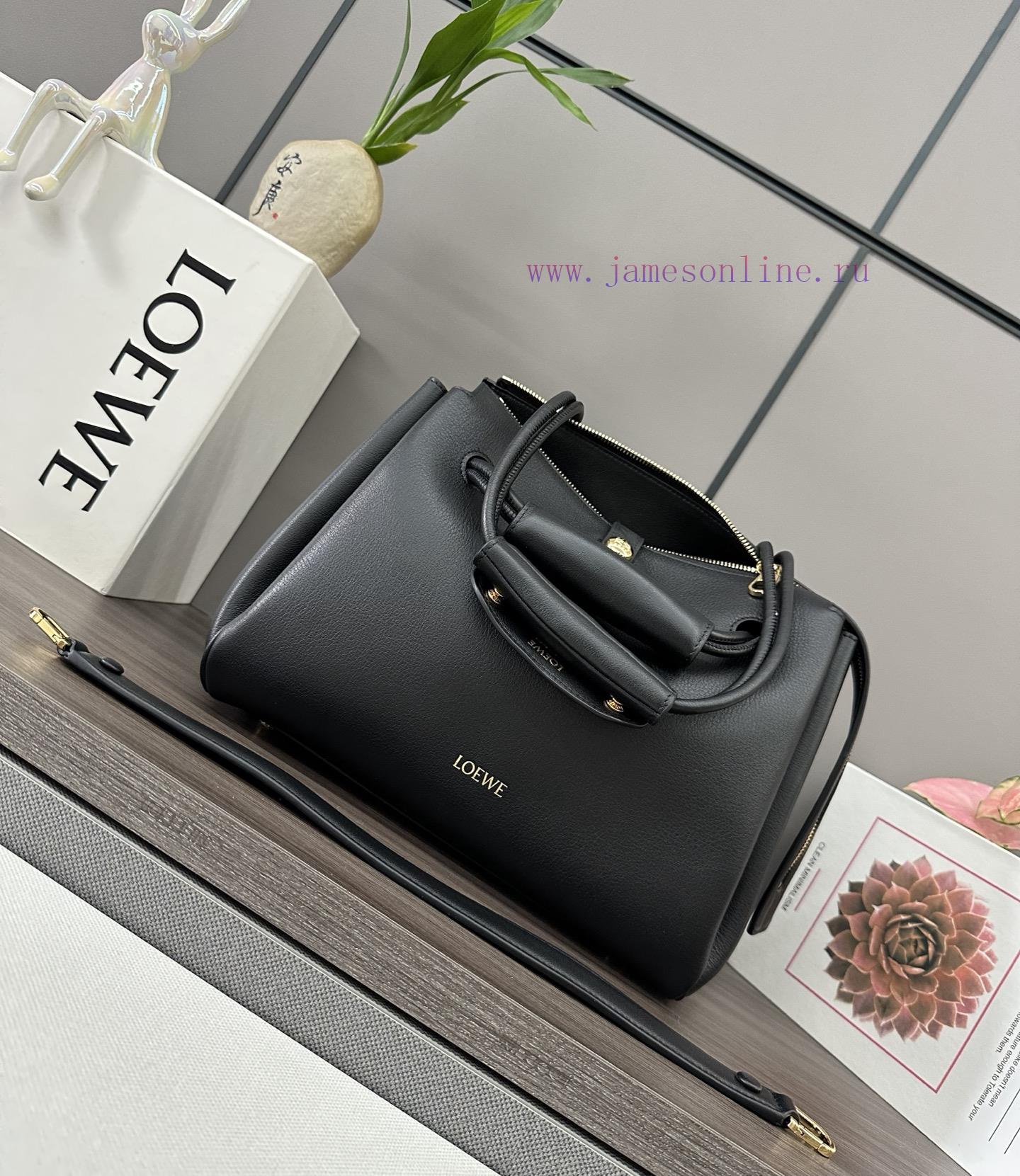 Loewe Bags Loewe New Medium Soft Cow Leather Madrid HandbagMadrid Has A Soft And Structured Trapezoidal Sh a8u2c6qx