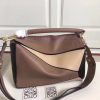 Loewe Bags Loє️wє PUZZLESize 29 * 18 * 12CM Large Capacity Daily Daily Mobile Phone Power Bank Wallet Powd 2y0cmu00