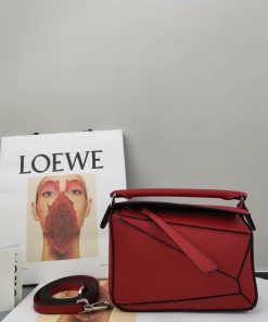 Loewe Bags I L️oewe YouCrazy Grass Planting Mini PuzzleThe Enchanting Colors That Captivate Countless Godd 84zs74rj