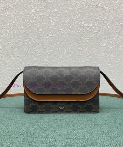 Loewe Bags CELI-NE 3-in-1 Daily Versatile Tool With Snap Button~It's Really Not A Blow. It Can Be Easily I ffe6oqo7