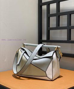 Loewe Bags The Geometric Design Of 10172 Style Men And Women With Simplicity And GrandeurFashionable Yet C b8b119ig
