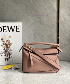 Loewe Bags ꫛꫀꪝPuzzle: Adding Another Member To The Lychee Skin Family In 2022 With Bean Paste Powder √ Sim 51cuap5d
