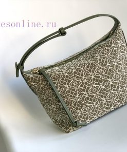 Loewe Bags 10232 Small Lunch Box Bag Shipment [Strong]~The Cubi Anagram Underarm Bag Is Made Of Imported C uwhrps7c