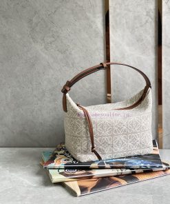 Loewe Bags Large Bento Bag~The Latest Popular Underarm Bag With Cubi Embroidery Design Comes With A Sense edce9t99