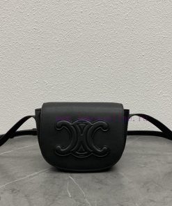 Loewe Bags CELINE 2022 Spring/Summer FOLCO Saddle Bag This Bag Is About The Size Of A Classic Floral Saddl 849zm0za