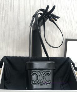 Loewe Bags CELINE New Products For Spring/Summer 2022 | BOXTRIOMPHE Series Handbags Innovative Colors Dive mgpxhk2j