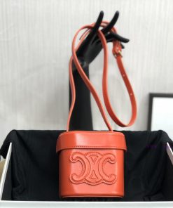 Loewe Bags CELINE New Products For Spring/Summer 2022 | BOXTRIOMPHE Series Handbags Innovative Colors Dive dxceywll