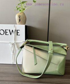 Loewe Bags Loewe Small Gradient Nappa Cow Leather Puzzle Edge Handbag LOEWE's Debut Handbag * The Rectangu 6ktjezk0