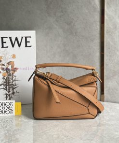 Loewe Bags The Most Challenging Caramel ShipmentThe Celebrity Style Is Made Of Imported Lychee Leather And janktojs