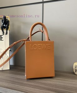 Loewe Bags Louis Vuitton Oil Shine Standard A5 Tote HandbagAdopting A Bottom Envelope Structure This Mini ktaa1bov