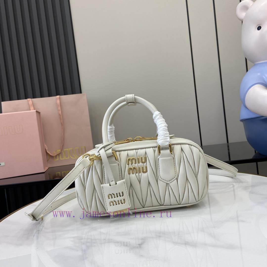 MiuMiu Bags M Home's New Bowling Bag With Complete Original Packaging Featured On The Official Website Is D 6x3lnm1i