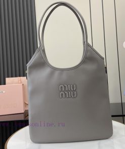 MiuMiu Bags New Miu Women's IVY Leather Shoulder Bag With Full Original PackagingThis Classic Tote Bag Is A 8x1si6es