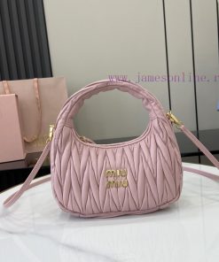 MiuMiu Bags The New MiuWander Handbag Comes With A Complete Set Of Original Packaging. It Features The Icon 1nnff1w7
