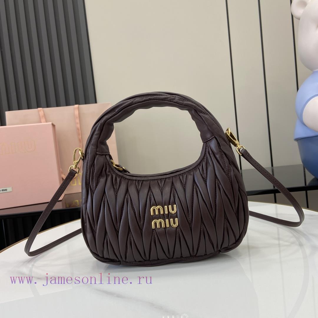 MiuMiu Bags The New MiuWander Handbag Comes With A Complete Set Of Original Packaging. It Features The Icon tqaci626