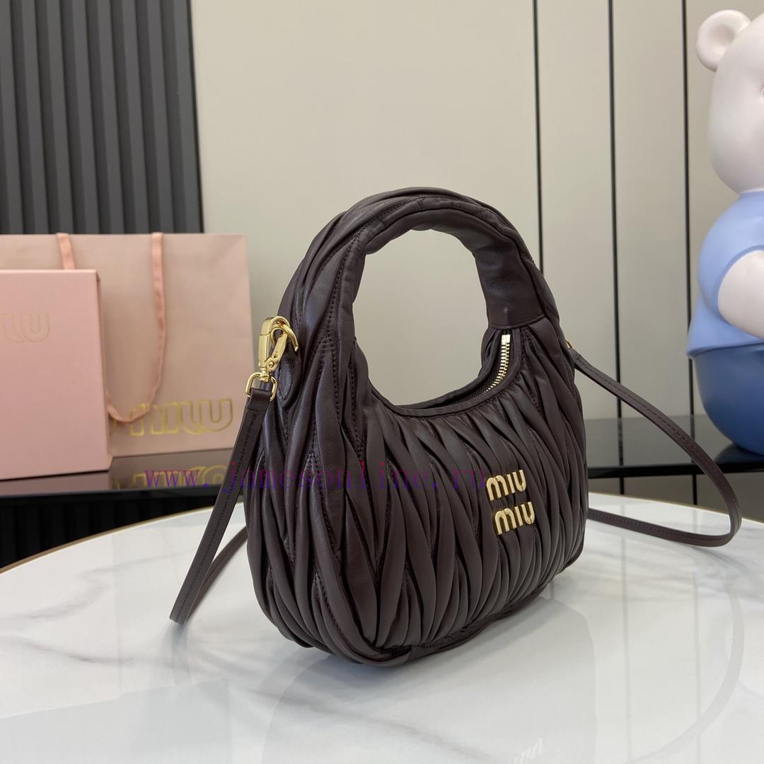 MiuMiu Bags The New MiuWander Handbag Comes With A Complete Set Of Original Packaging. It Features The Icon tqaci626 - Image 3
