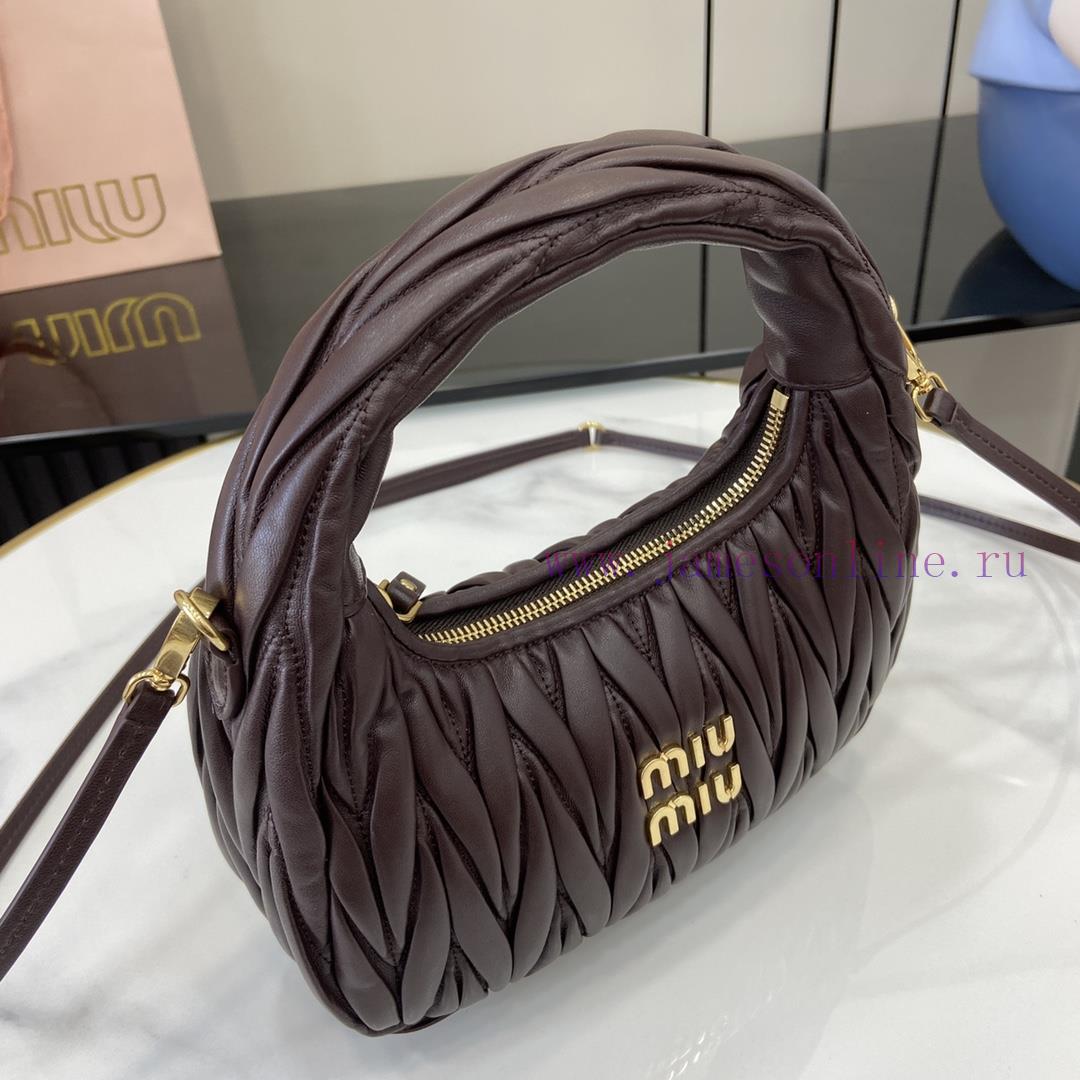 MiuMiu Bags The New MiuWander Handbag Comes With A Complete Set Of Original Packaging. It Features The Icon tqaci626 - Image 7