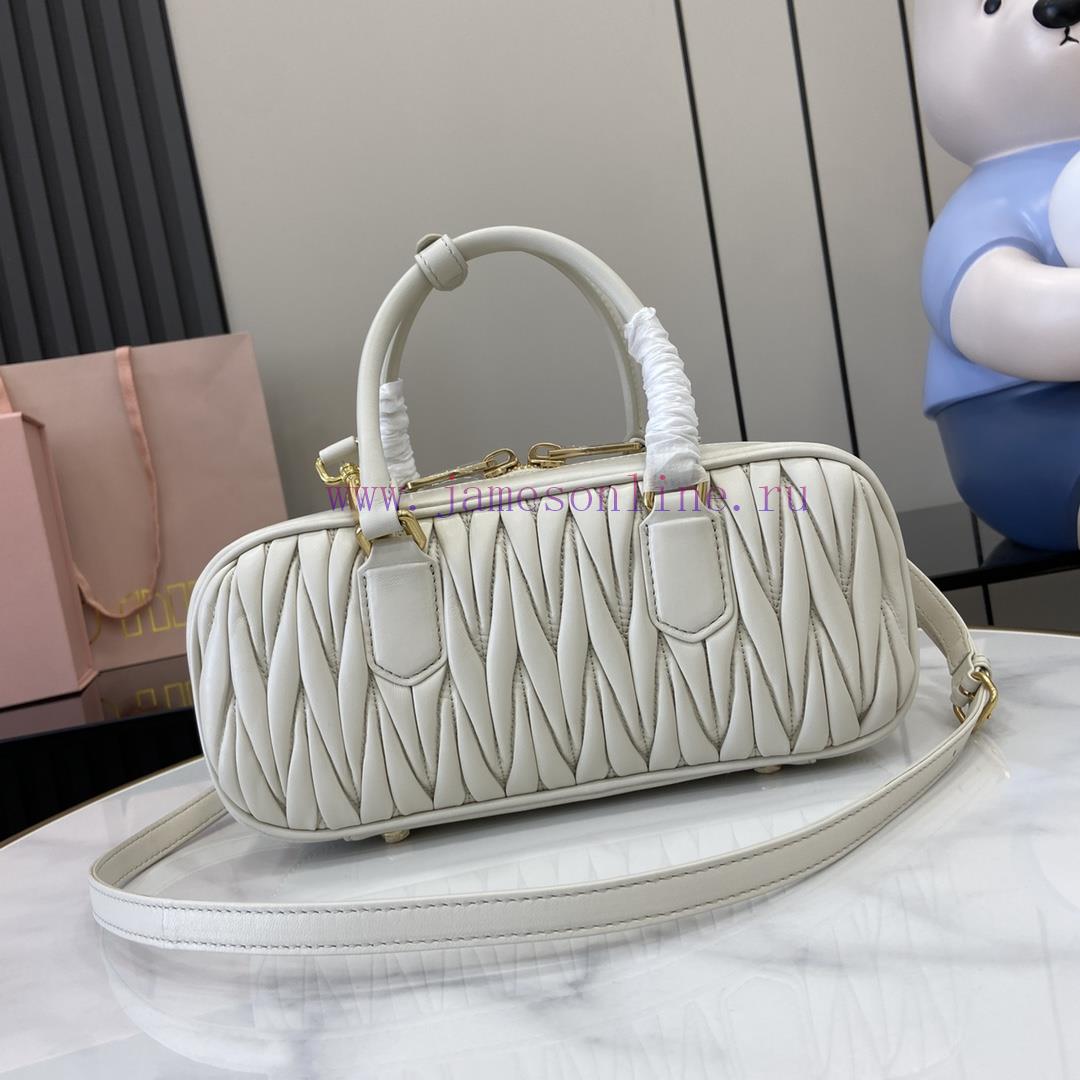MiuMiu Bags New Arcadia Matelasse Sheep Leather Medium 27cm Bowling Handbag/Crossbody Bag - White Sheepskin p64y7msg - Image 4