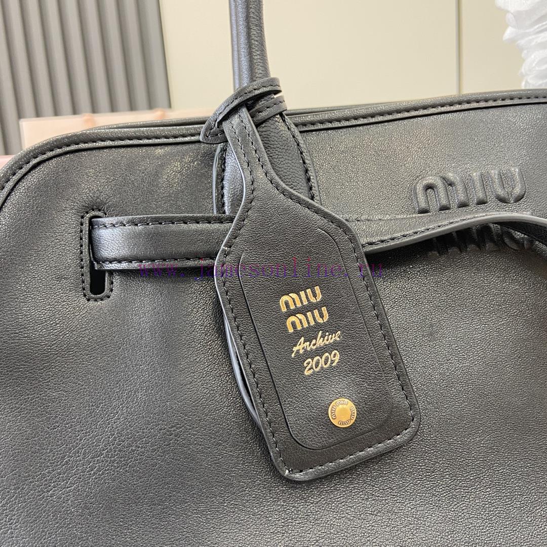 MiuMiu Bags The Inspiration For This New Sheepskin Handbag Comes From The Brand's Collection Items. Its Str z007b3cd - Image 6